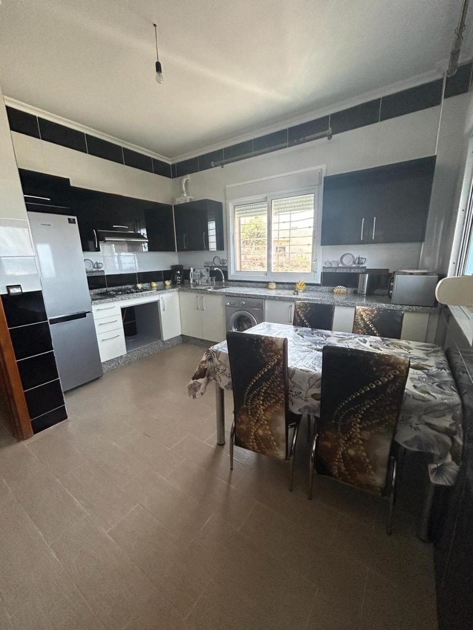 Appartement A Houma, Proche Port Tanger Med Dalia Ngoại thất bức ảnh